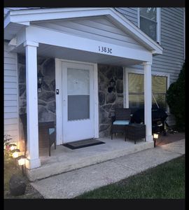 1383 S Glen Cir APT C