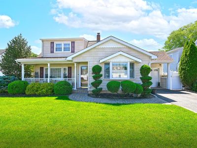 57 Carnation Rd