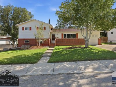 1341 Glenaire Dr