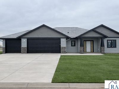 53 Evergreen Ln
