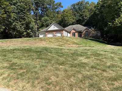 1236 Stratford Woods Dr