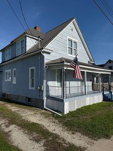 Property at 17 N 5th Ave, Canton, IL