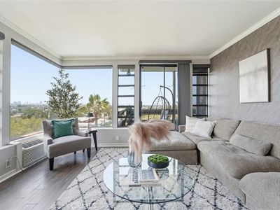 2525 E 19th St APT 32