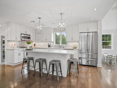163 Long Hill Dr
