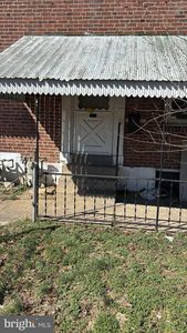 7303 Sherbrook Blvd