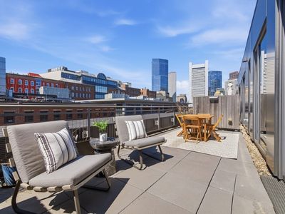 346-354 Congress St #607