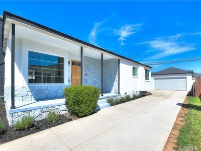 424 N Via Val Verde