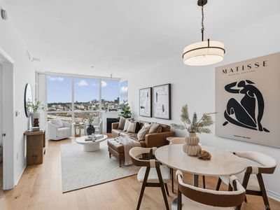 300 W Beech St Unit 1705