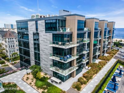 20 Melrose Terrace #411