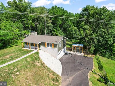 14 Waterfront Dr