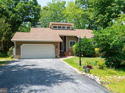 9 Bearberry Rd