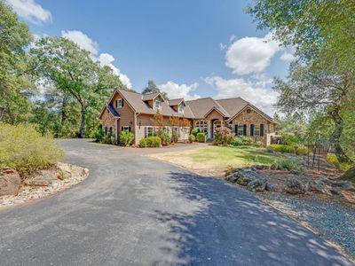 22811 Montclaire Ct