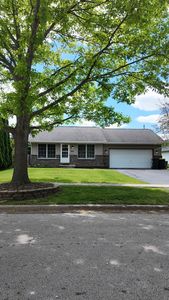 403 Forest View Dr
