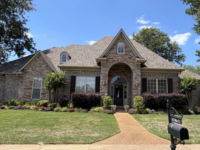 1435 Hillshire Dr