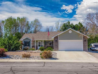 2324 Mead Lane