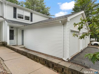 29 Kathleen Drive #5C