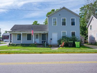 203 W Bridge St