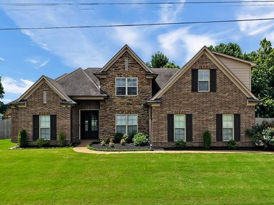 128 George Ellis Dr