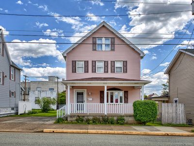 Property at 213 Chestnut St, Latrobe, PA