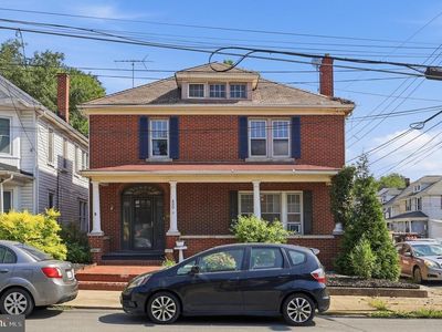 800 W King St