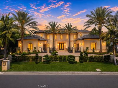 325 W Las Flores Ave