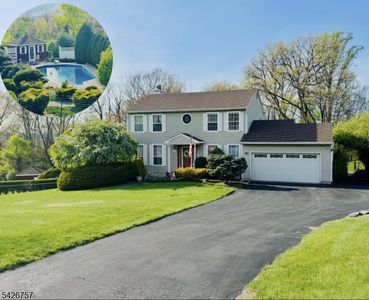 11 Hearthstone Dr