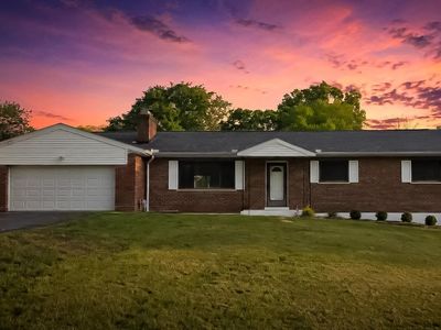 2032 Arrowood Pl