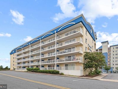 6007 Atlantic Ave Unit 205