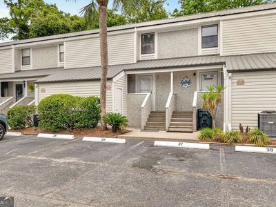 1000 Sea Island Rd #28