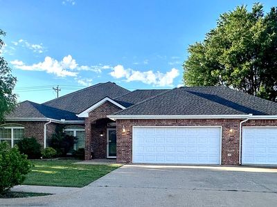 413 NE Park Hill Loop