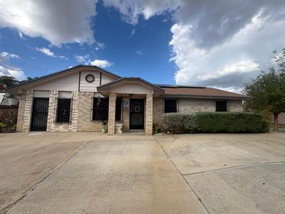 5710 Cactus Dr