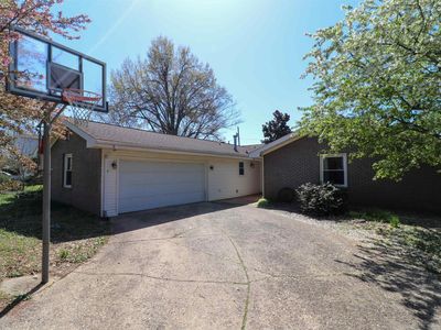 8355 Kifer Dr