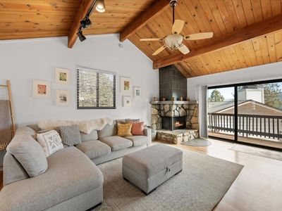 355 Mullins Dr