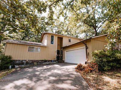 207 Brookhollow Ct
