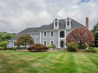 3 Woodchuck Hill Road