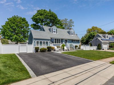 Property at 317 Oconnor Road, North Babylon, NY