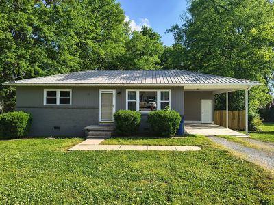 214 Rolling Rd