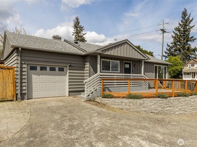 1324 E Fairbanks Street