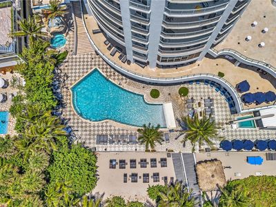 17375 Collins Ave #1703