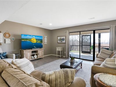 65 Laguna Dr #1B