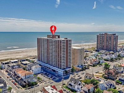 100 S Berkley Sq Unit 9D