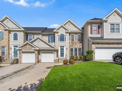 26 Winding Way #1905