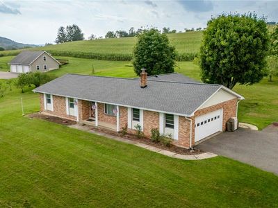 59 School Dr