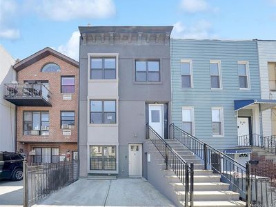 1106 Halsey St