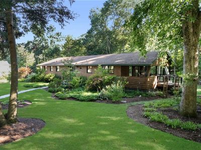 200 River Farm Dr