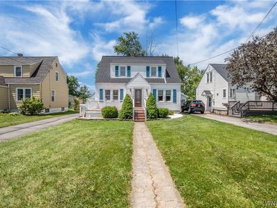 782 Beach Rd