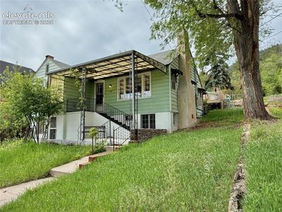 815 Midland Ave