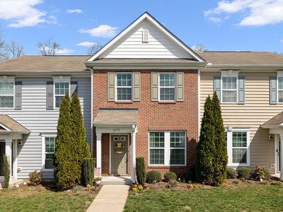 1093 Renewal Pl