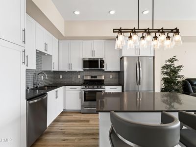 7300 E EARLL Drive #3023