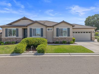 3246 N Rova Court